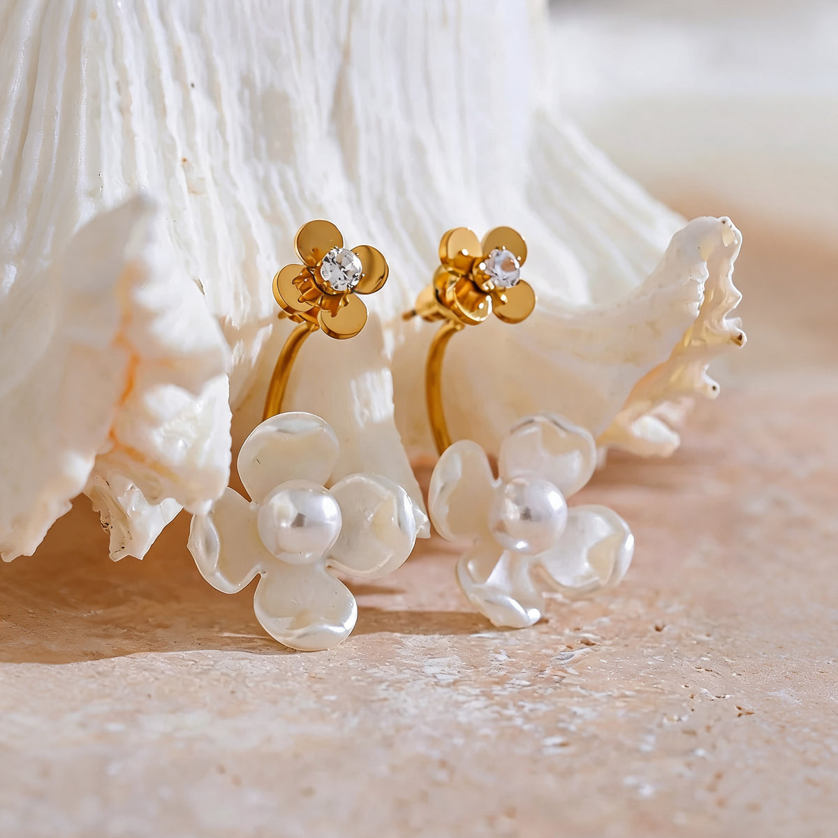 Libby Flower Stud Earrings