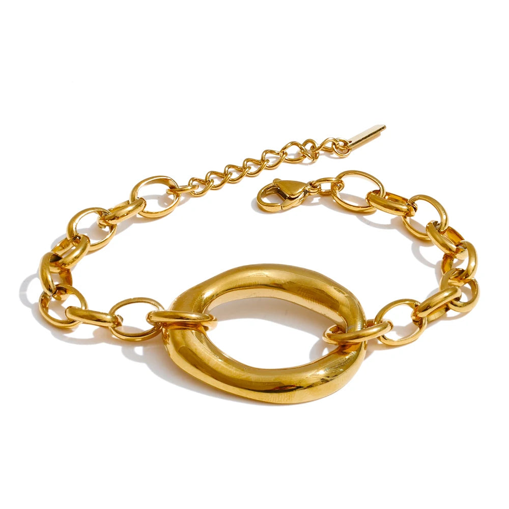 Reeve Oval Link Bracelet
