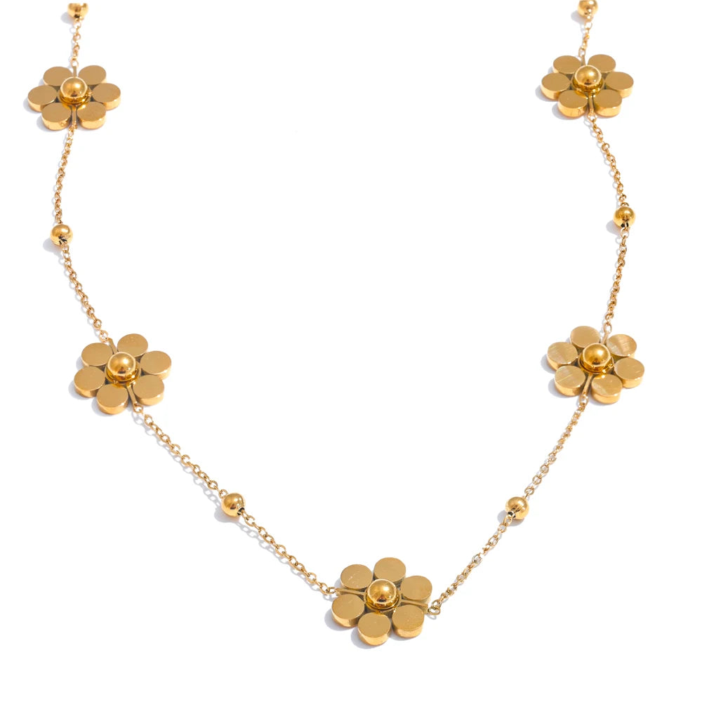 Briar Flower Chain Necklace