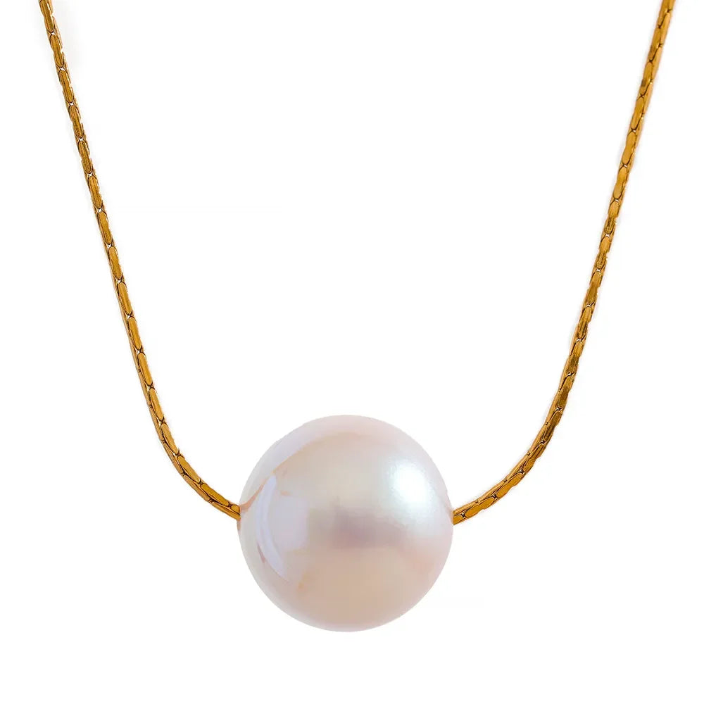 Nettie Faux Pearl Necklace