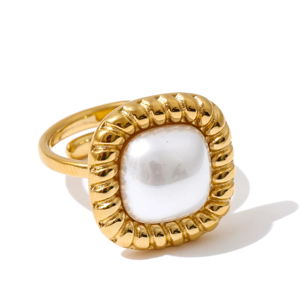 Leona Faux Pearl Ring