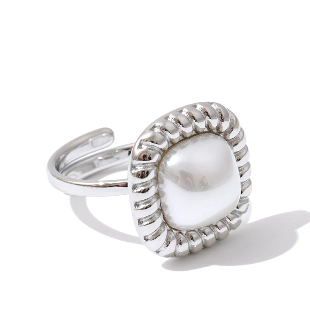 Leona Faux Pearl Ring