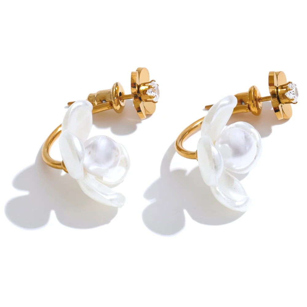 Libby Flower Stud Earrings