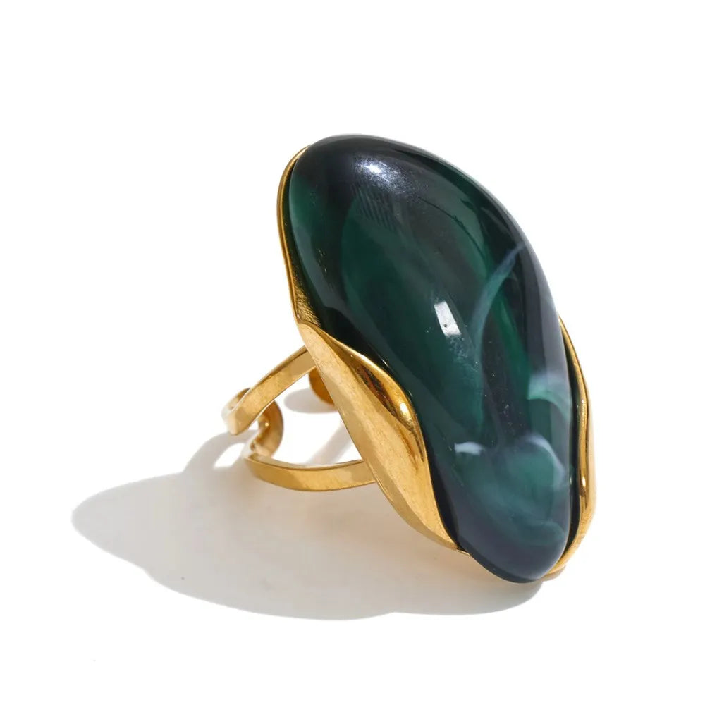 Callie Geometric Resin Ring in Pine