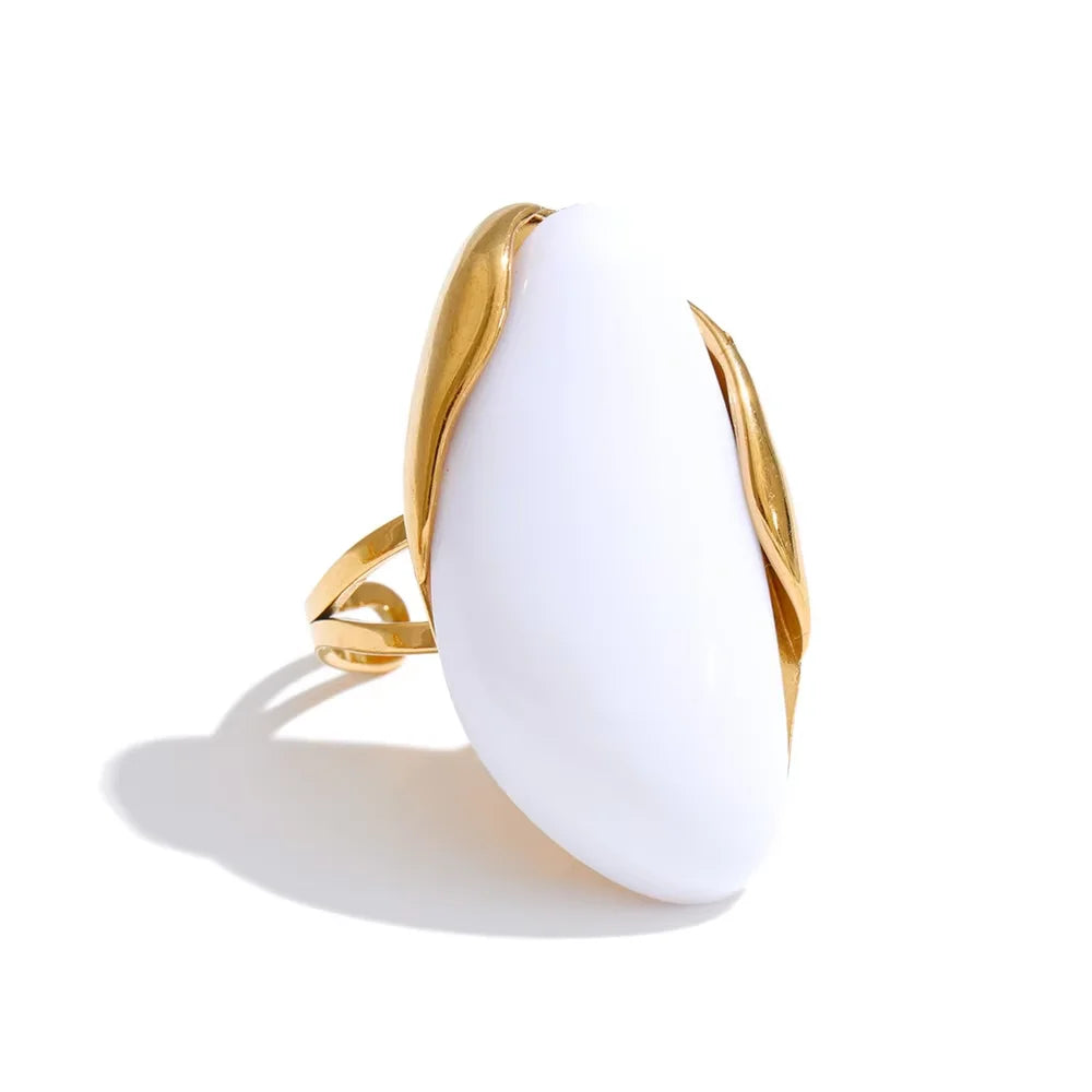 Callie Geometric Resin Ring in White