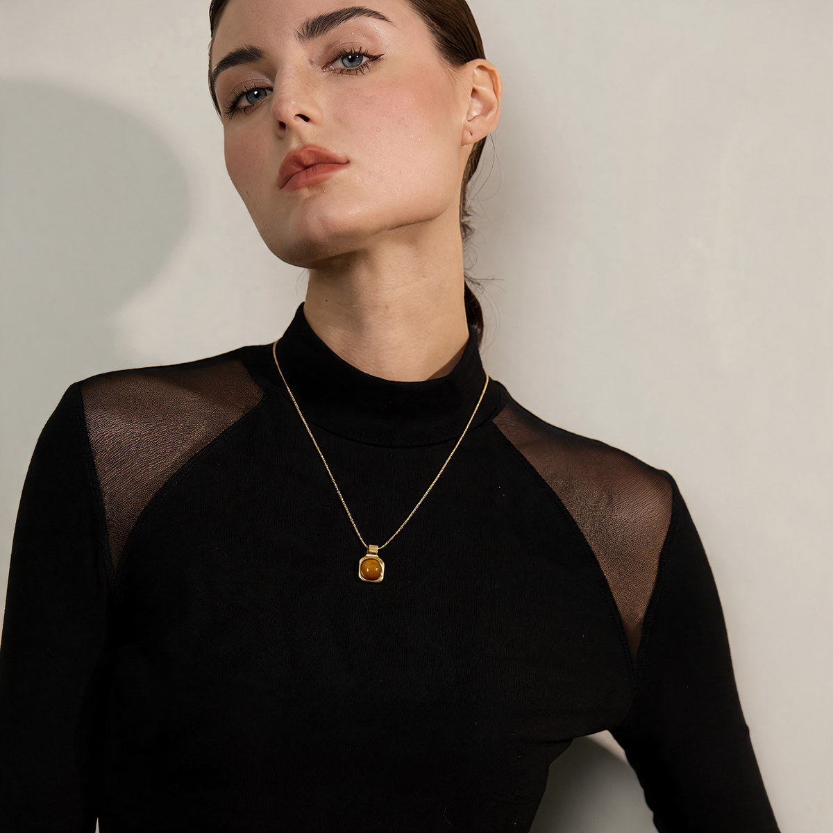 Greta Stone Pendant Necklace