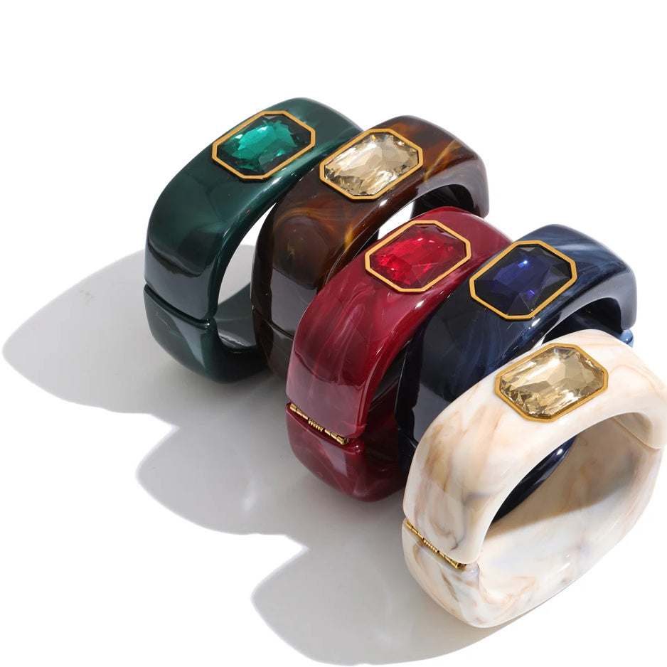Sorrel Resin Statement Bangle