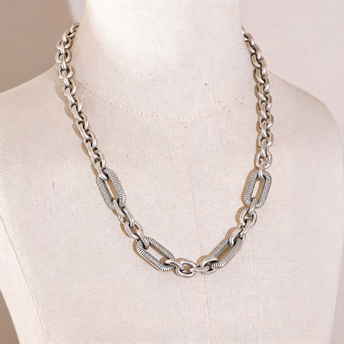 Scout Thick Chain Necklace
