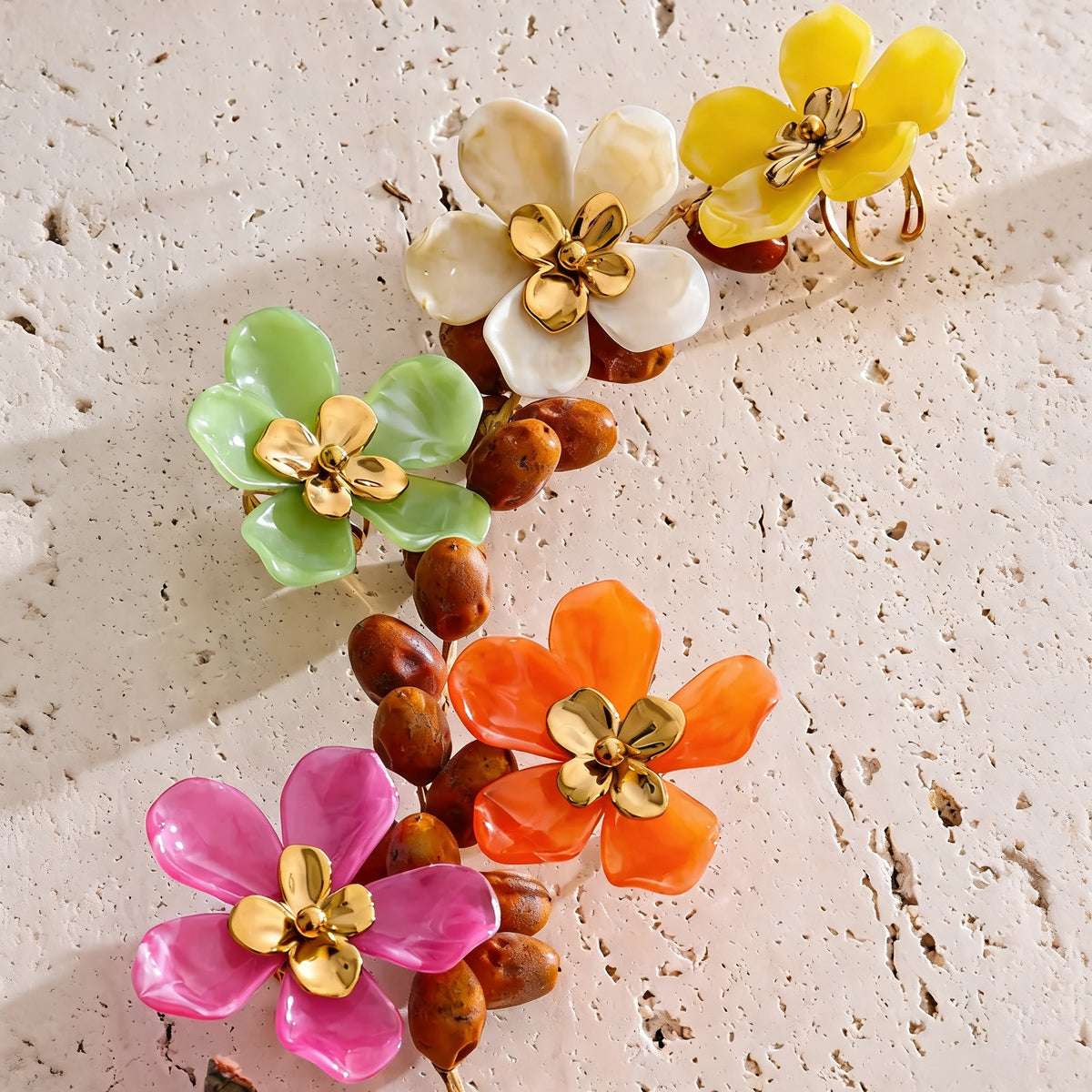 Effie Resin Flower Ring