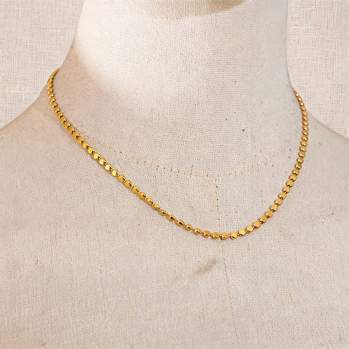 Lark Square Chain Collar
