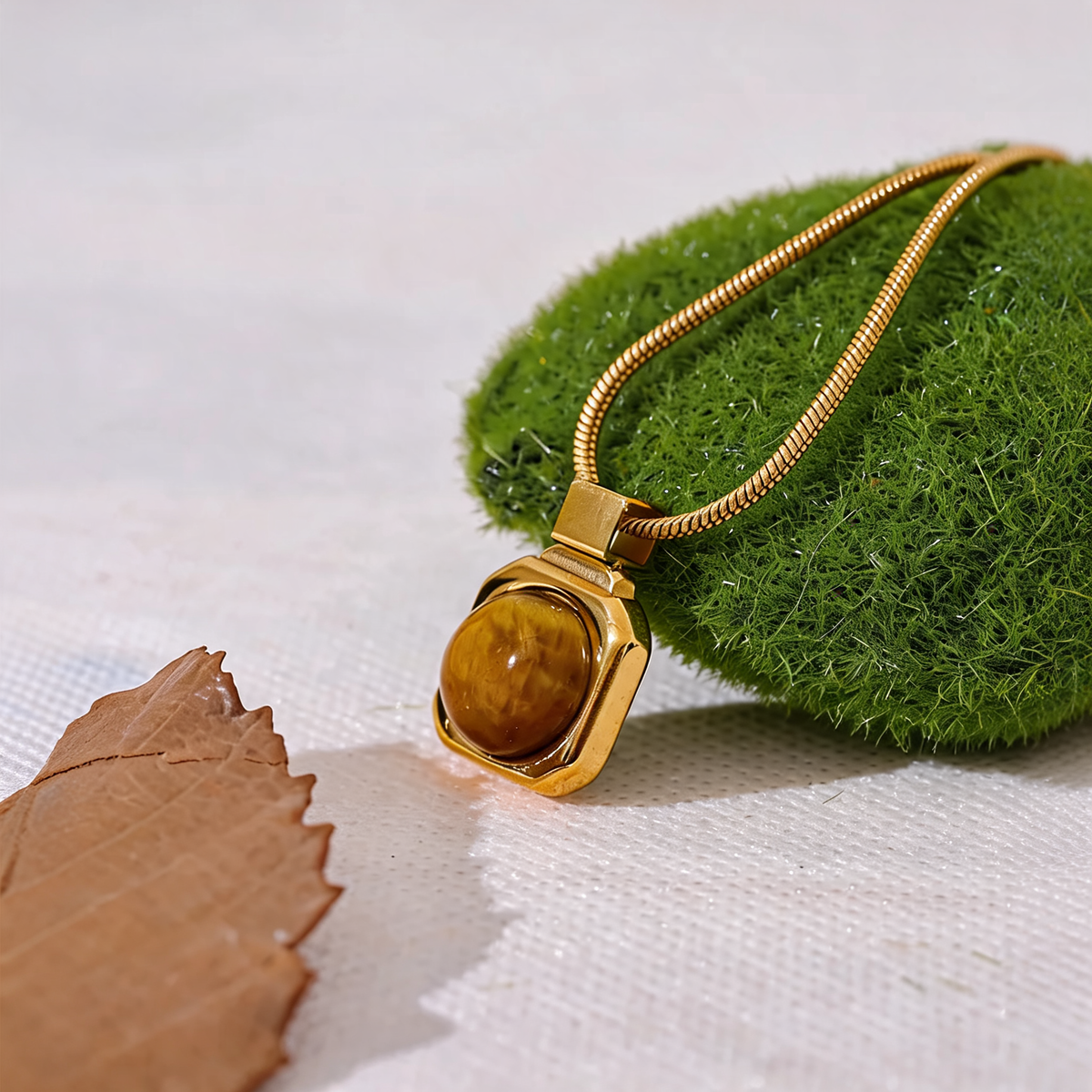 Greta Stone Pendant Necklace