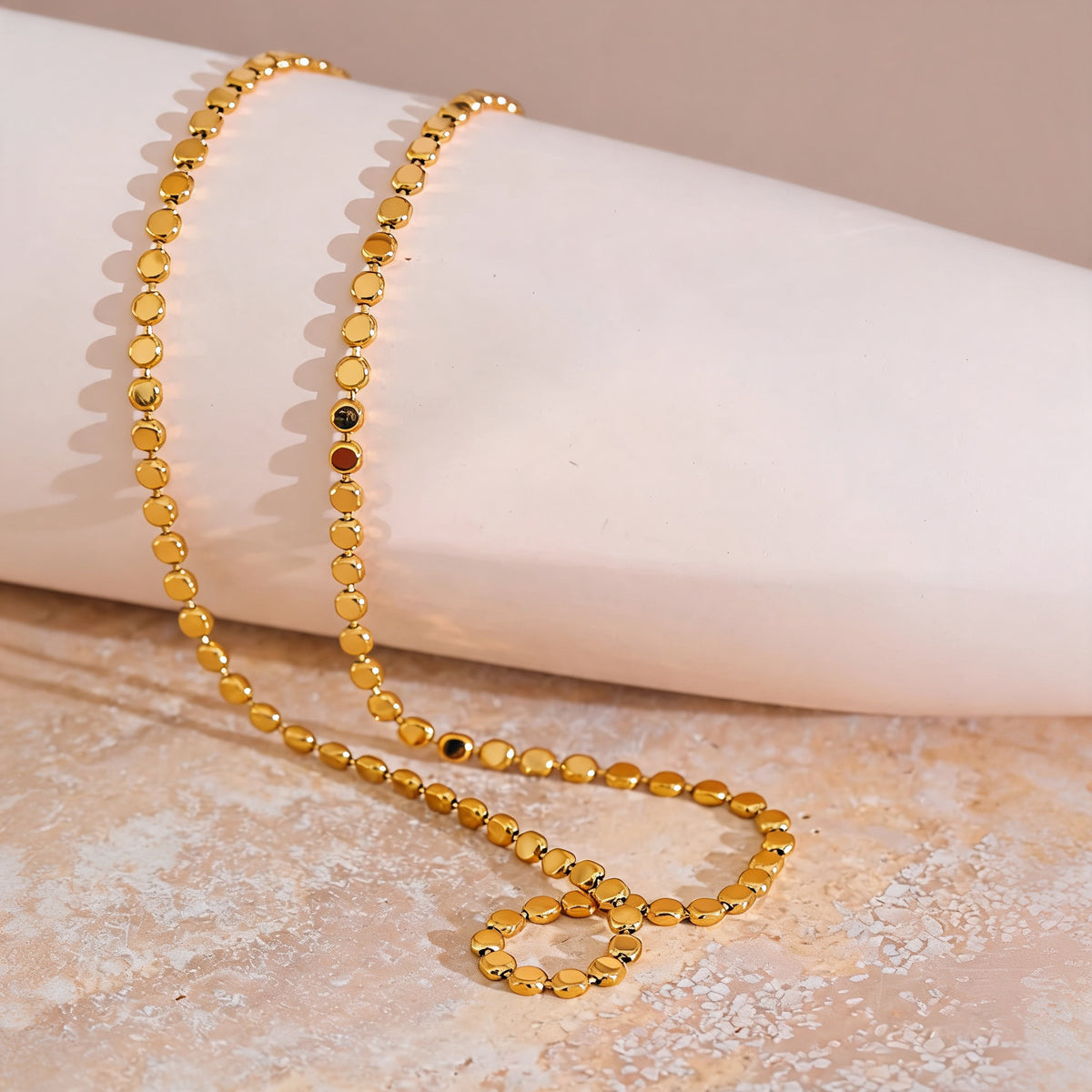 Lark Square Chain Collar