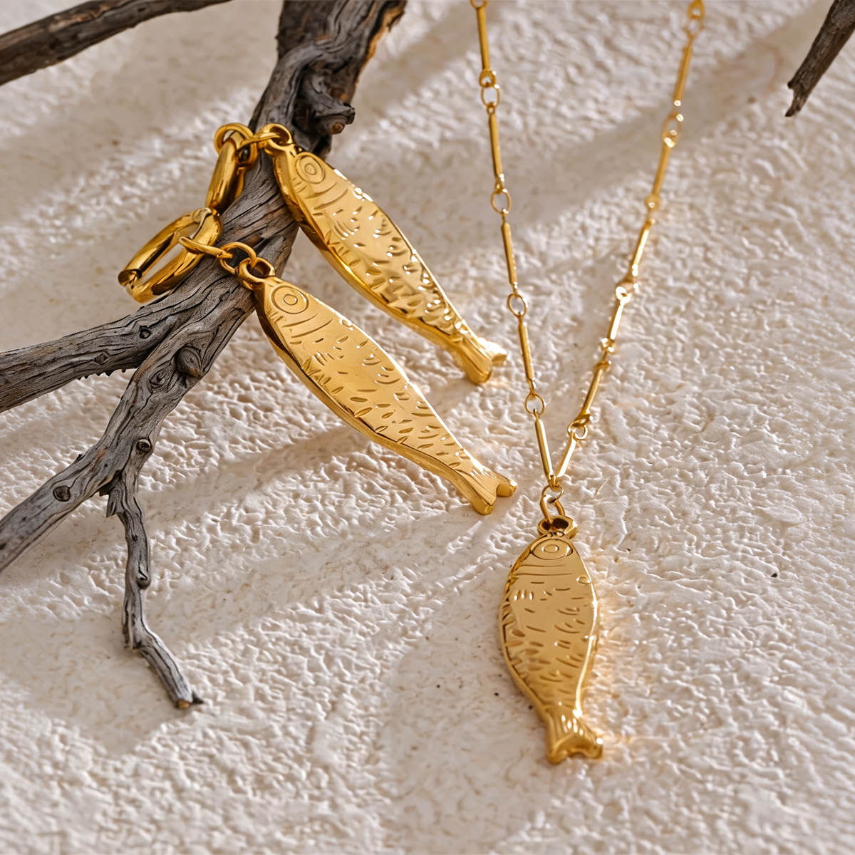 Mira Fish Pendant Set