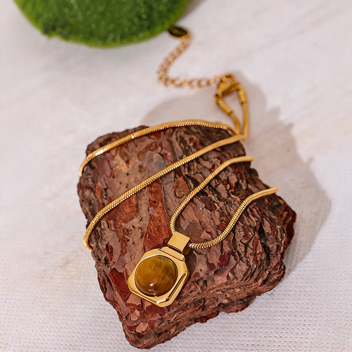 Greta Stone Pendant Necklace