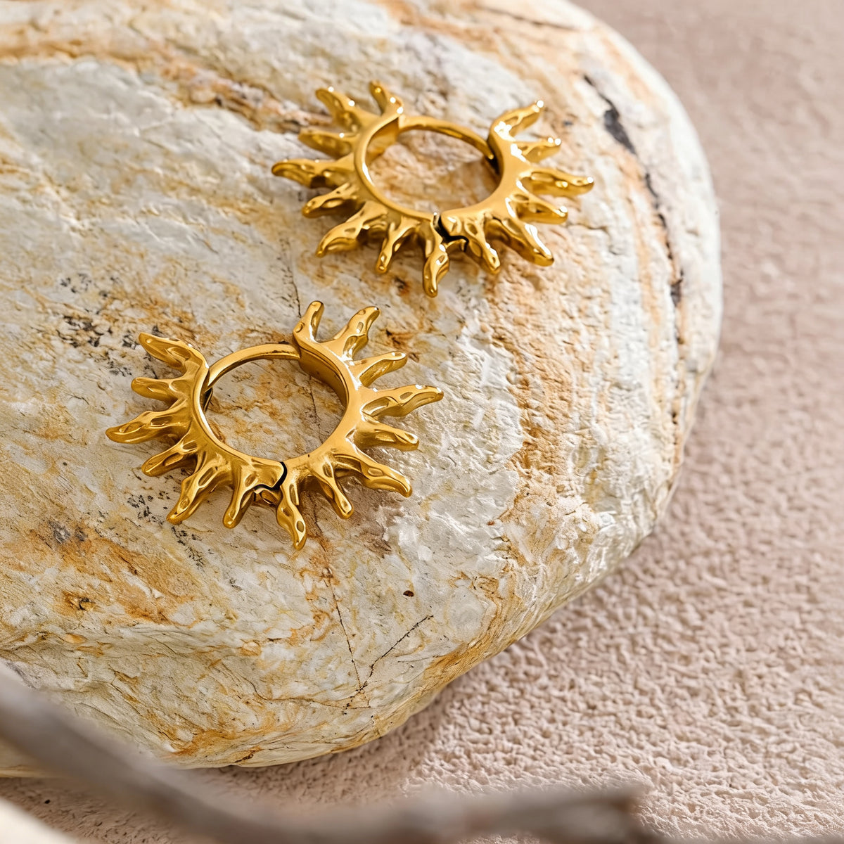 Nova Hammered Sun Hoops