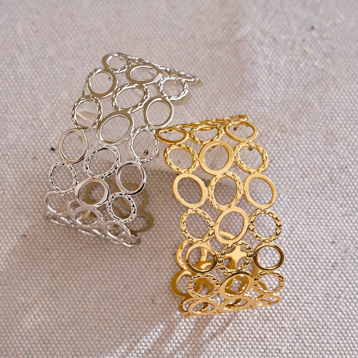 Wilder Oval Link Cuff