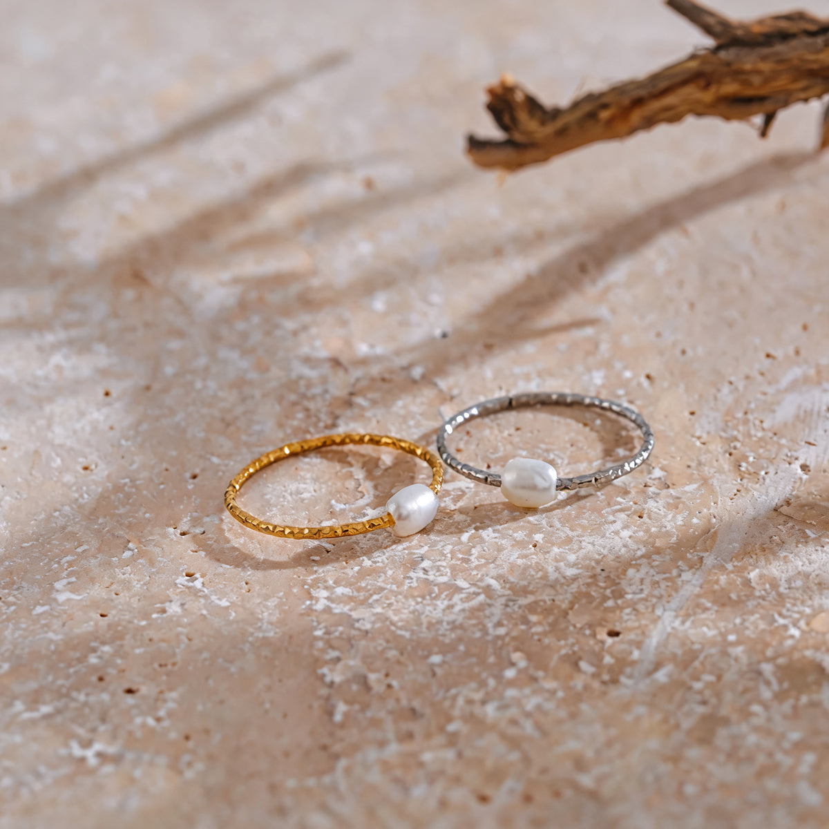 Neve Pearl Thin Ring