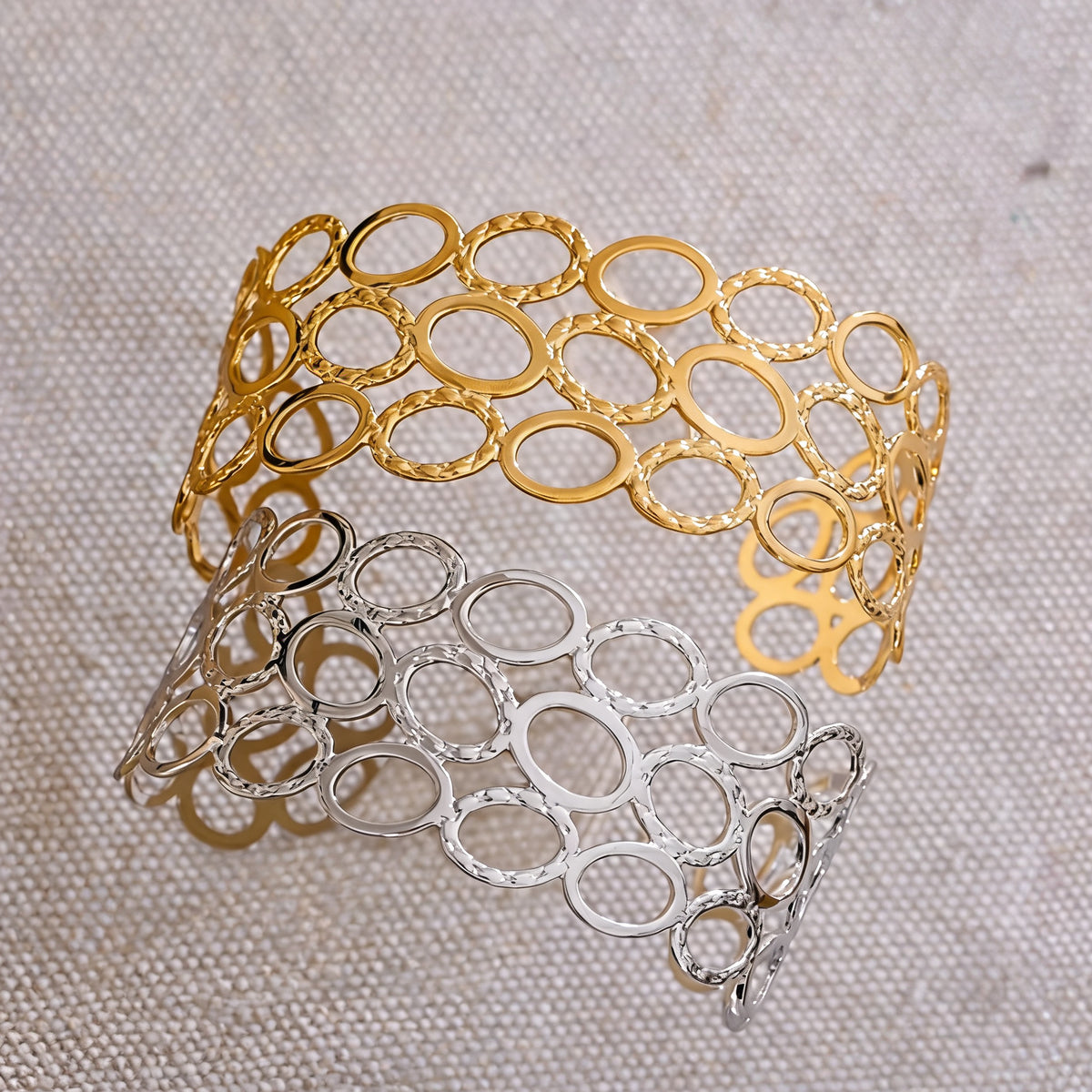 Wilder Oval Link Cuff