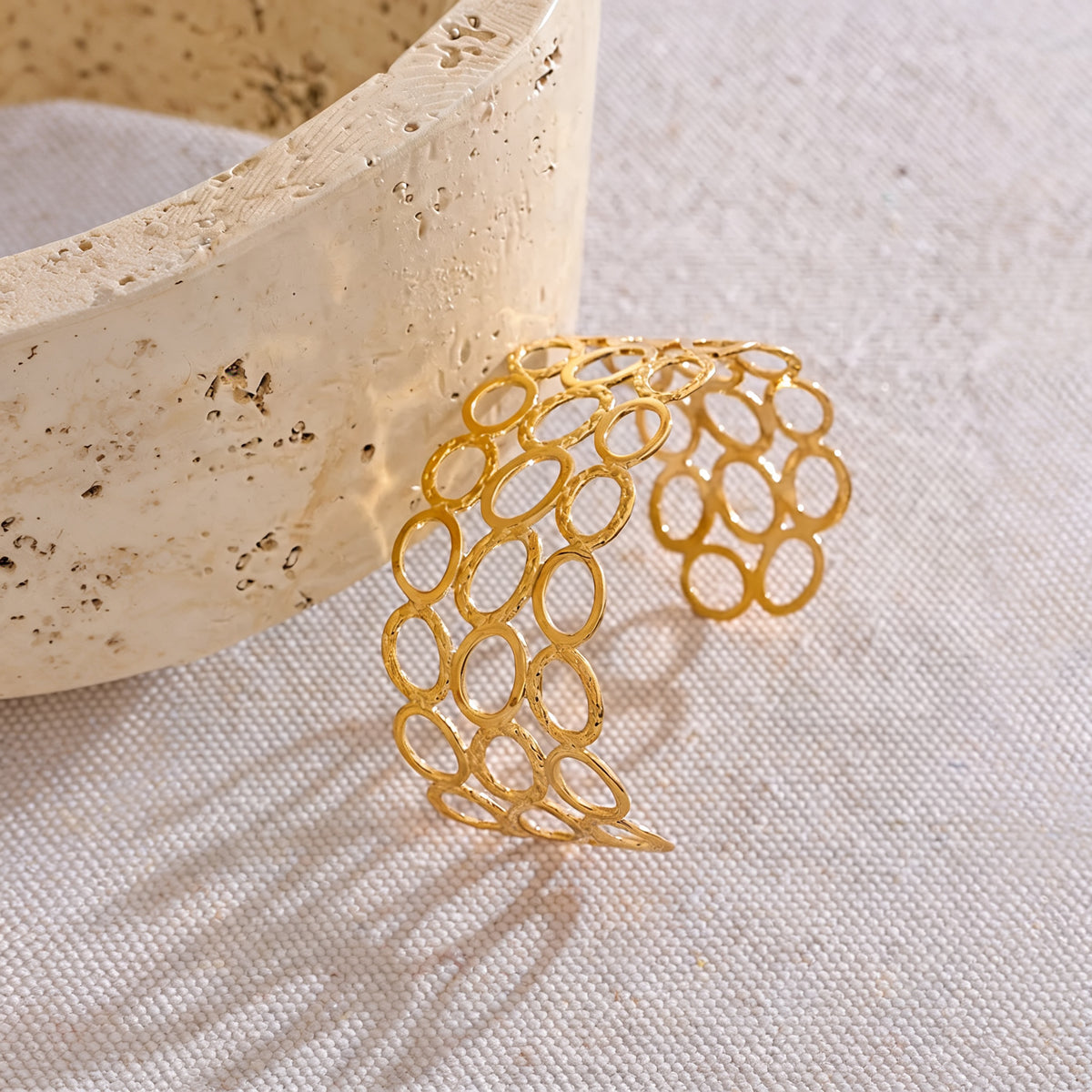 Wilder Oval Link Cuff