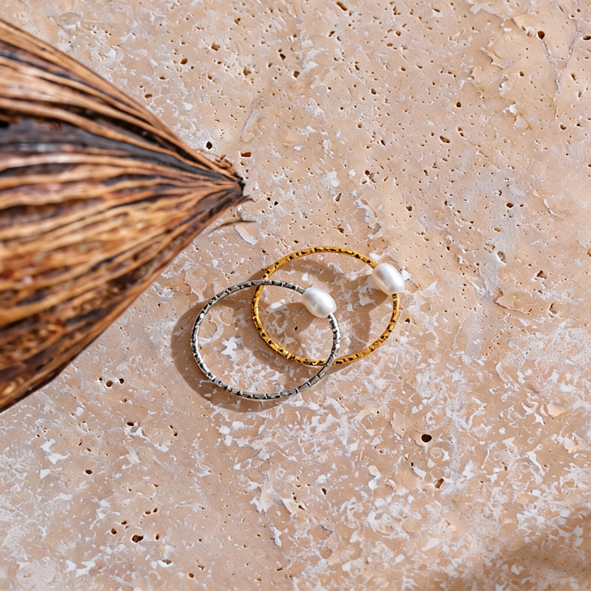 Neve Pearl Thin Ring