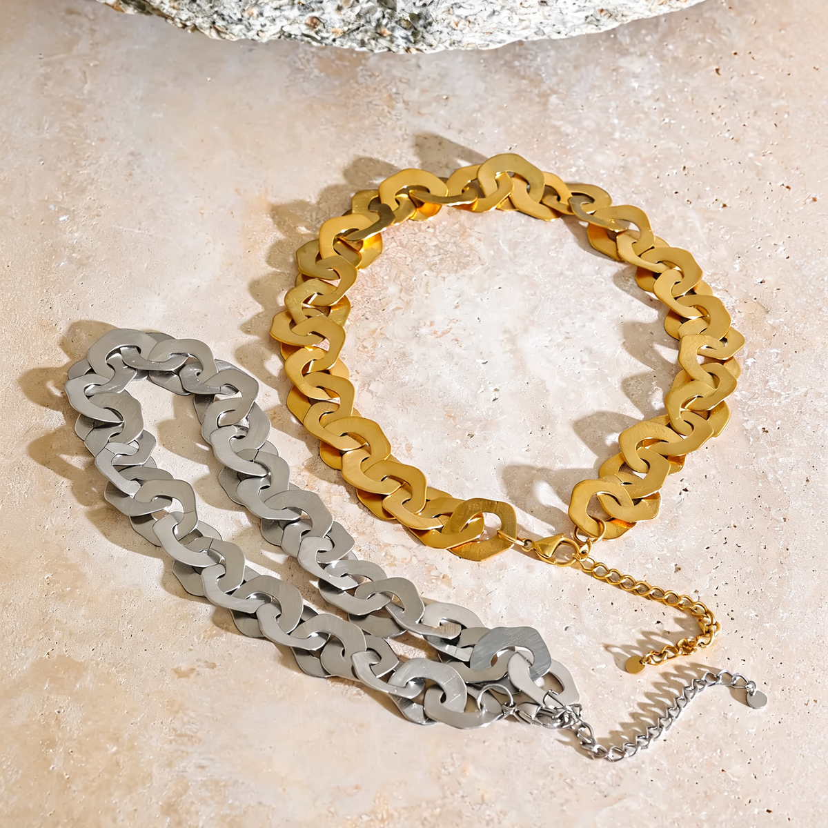 Ella Brushed Link Necklace