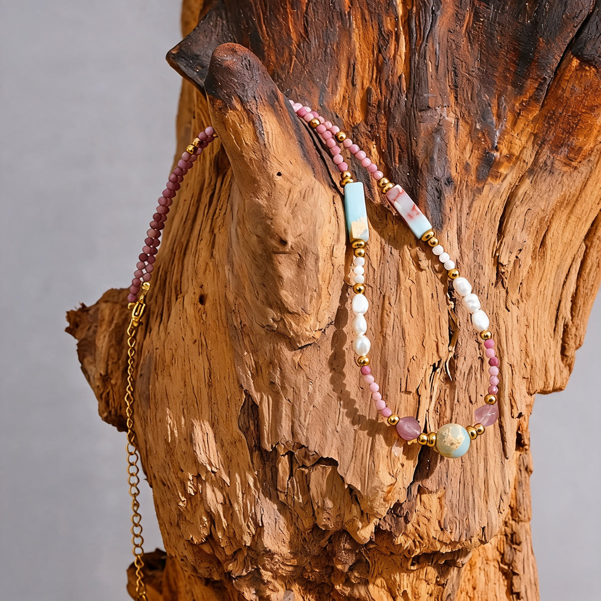 Willow Stone Pearl Necklace gold extender chain and clasp
